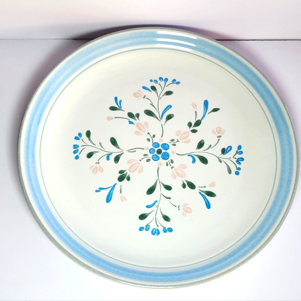 Vintage floral hand decorated Fascino plate